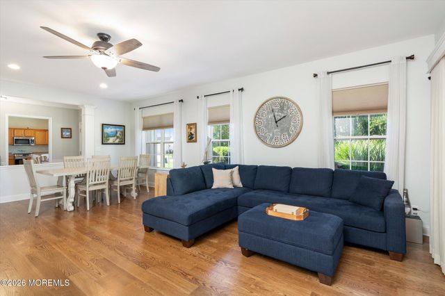 10 Sparrow Drive, Hamilton, NJ 08690