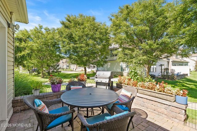10 Sparrow Drive, Hamilton, NJ 08690