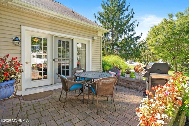 10 Sparrow Drive, Hamilton, NJ 08690
