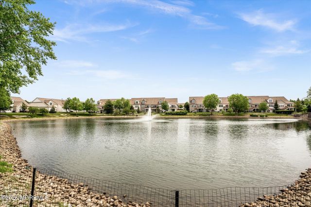 10 Sparrow Drive, Hamilton, NJ 08690