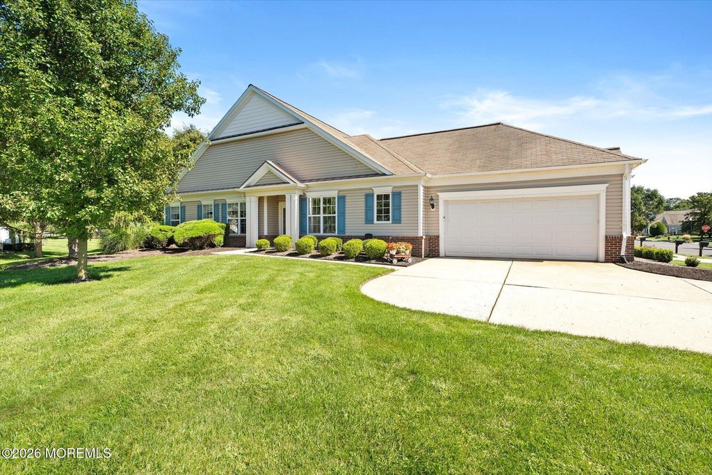 10 Sparrow Drive, Hamilton, NJ 08690