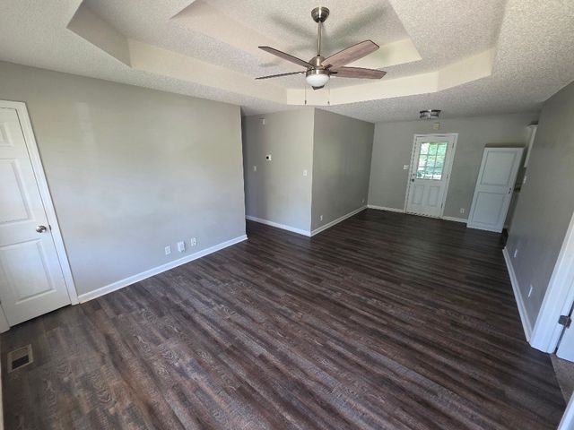 105 Monarch Ln, Clarksville, TN 37042