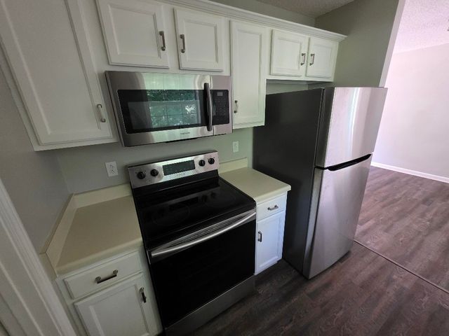 105 Monarch Ln, Clarksville, TN 37042