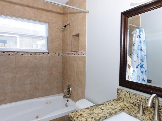 598 NE Maranta Terrado NE, Jensen Beach, FL 34957