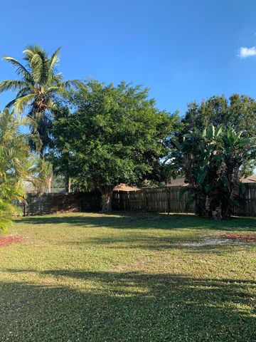 598 NE Maranta Terrado NE, Jensen Beach, FL 34957