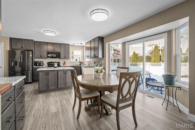 2233 Appaloosa Trail, High Ridge, MO 63049