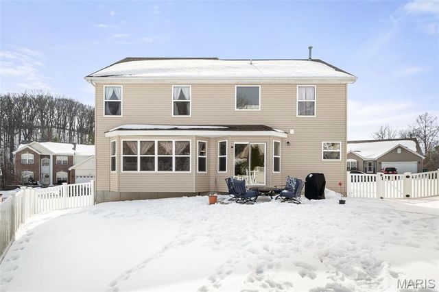 2233 Appaloosa Trail, High Ridge, MO 63049