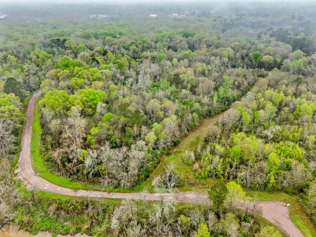 10211 S Essex Drive, Conroe, TX 77302