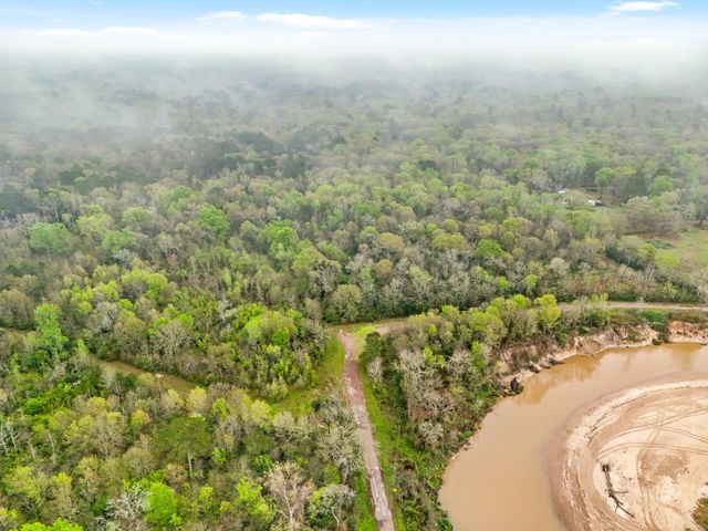 10211 S Essex Drive, Conroe, TX 77302