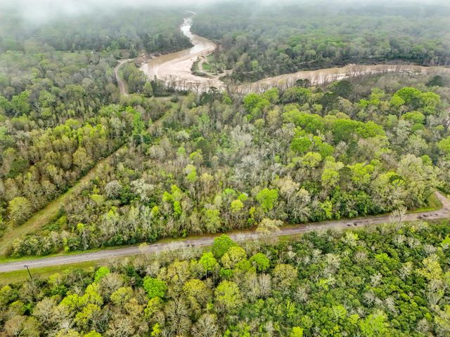 10211 S Essex Drive, Conroe, TX 77302