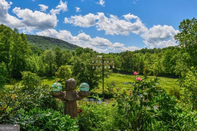 708 Hub Tatum Road, Sautee Nacoochee, GA 30571