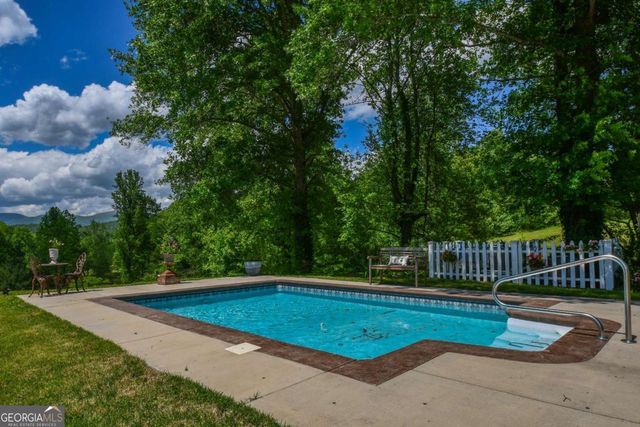 708 Hub Tatum Road, Sautee Nacoochee, GA 30571