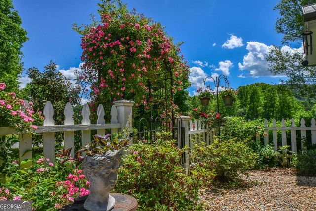 708 Hub Tatum Road, Sautee Nacoochee, GA 30571