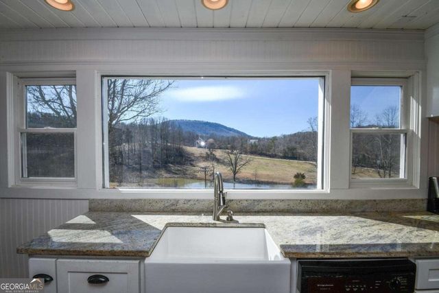 708 Hub Tatum Road, Sautee Nacoochee, GA 30571