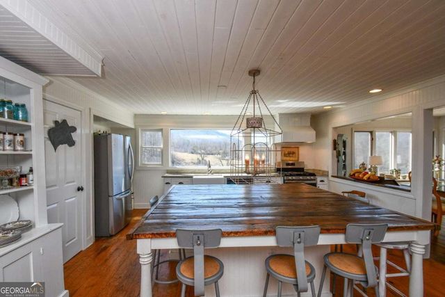 708 Hub Tatum Road, Sautee Nacoochee, GA 30571