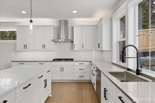 3500 Alaska Road, Brier, WA 98036