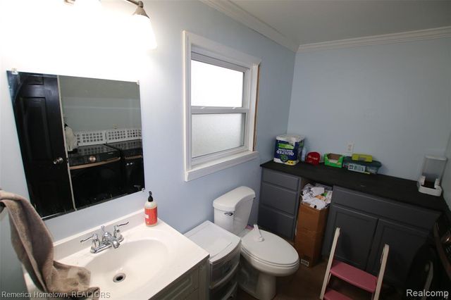 11756 Berwyn, Redford, MI 48239