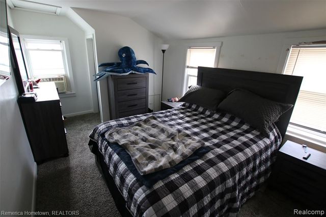 11756 Berwyn, Redford, MI 48239