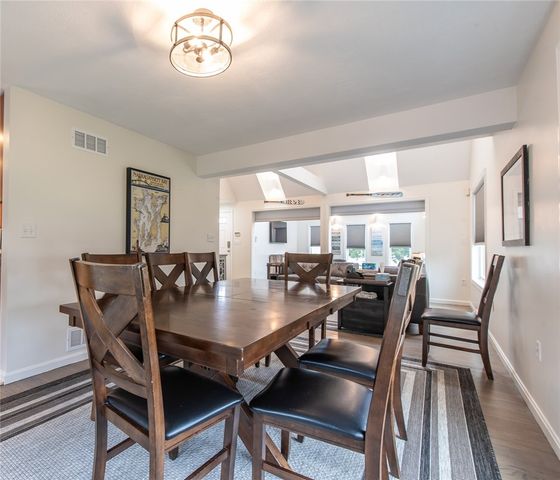 2 Bristol Road, Narragansett, RI 02882