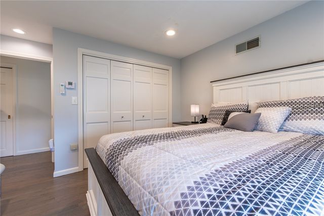 2 Bristol Road, Narragansett, RI 02882