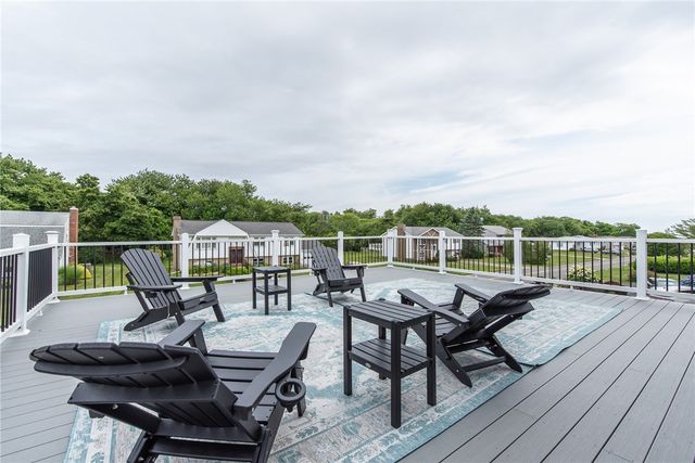 2 Bristol Road, Narragansett, RI 02882