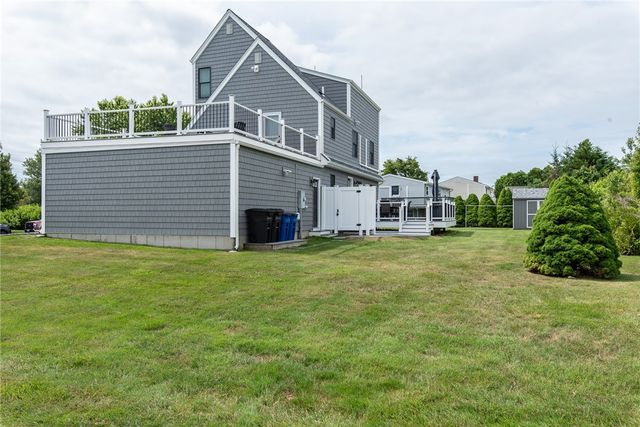 2 Bristol Road, Narragansett, RI 02882