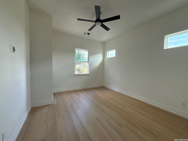 110 MAGNOLIA CIR, Boerne, TX 78006