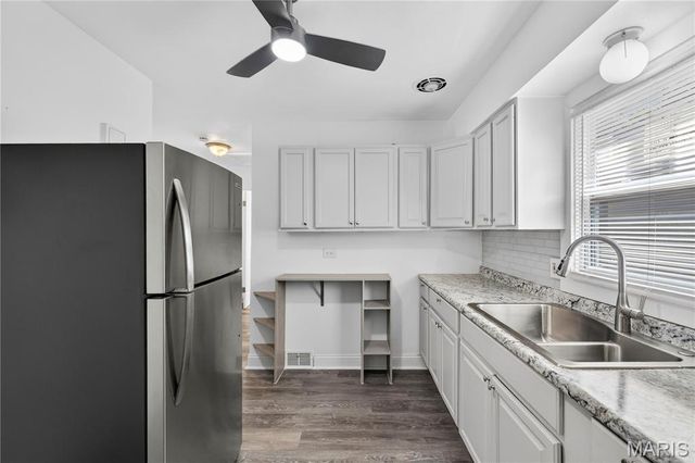 138 Elkan Avenue, St Louis, MO 63135