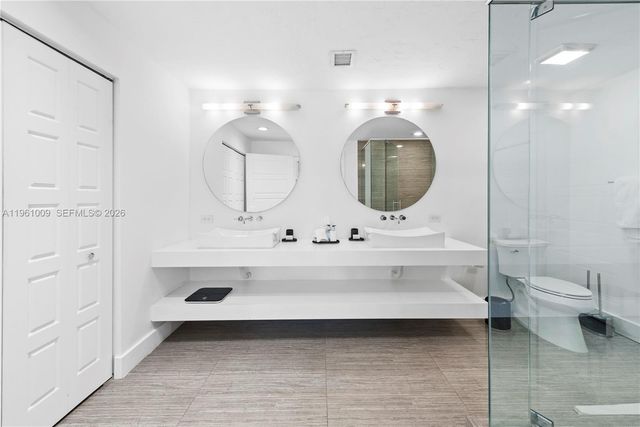 253 N Coconut Ln, Miami Beach, FL 33139