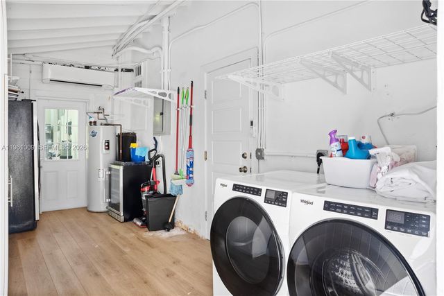 253 N Coconut Ln, Miami Beach, FL 33139