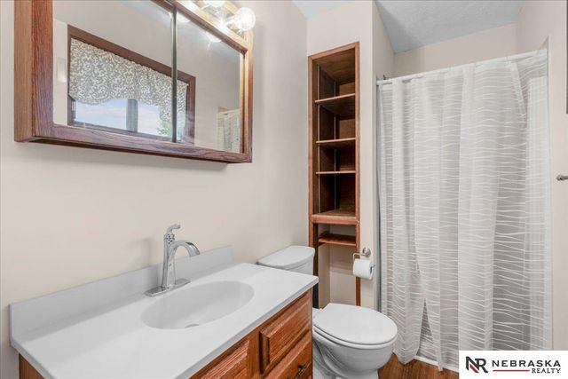 736 W Godfrey Drive, Lincoln, NE 68521