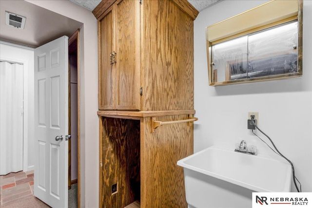 736 W Godfrey Drive, Lincoln, NE 68521