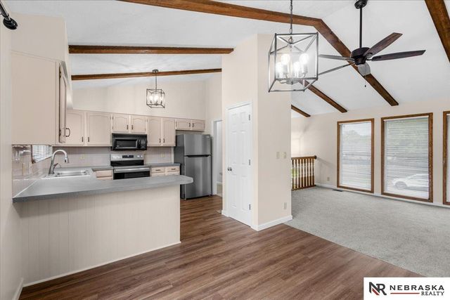 736 W Godfrey Drive, Lincoln, NE 68521