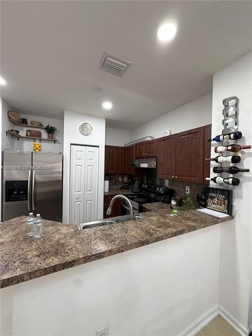 541 Princess Dr, Margate, FL 33068