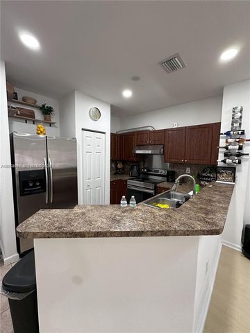 541 Princess Dr, Margate, FL 33068