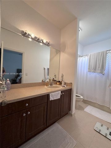 541 Princess Dr, Margate, FL 33068