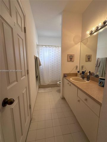 541 Princess Dr, Margate, FL 33068