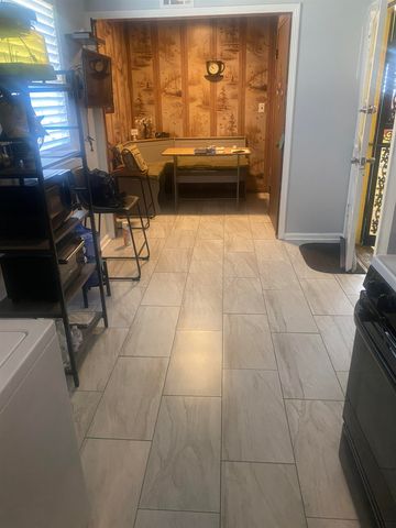 370 LILLIAN DR, Memphis, TN 38109