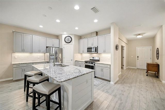 14902 CARAVAN AVENUE, Odessa, FL 33556