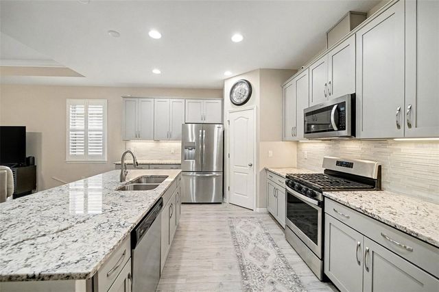 14902 CARAVAN AVENUE, Odessa, FL 33556