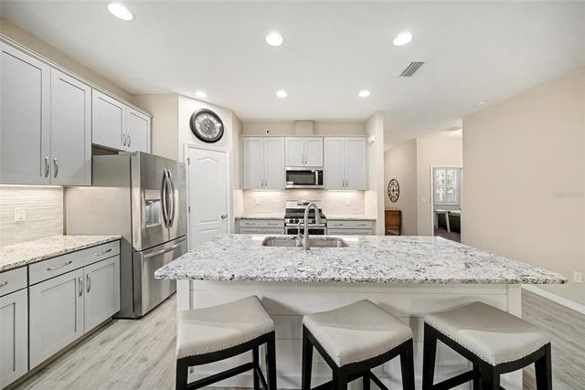 14902 CARAVAN AVENUE, Odessa, FL 33556