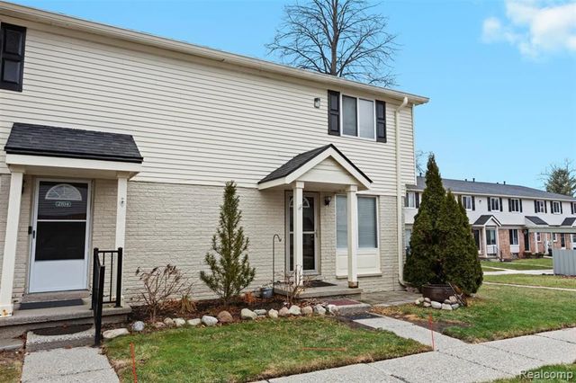 2092 Orchard Crest Street, Utica, MI 48317