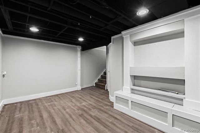 2092 Orchard Crest Street, Utica, MI 48317