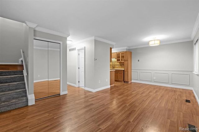 2092 Orchard Crest Street, Utica, MI 48317