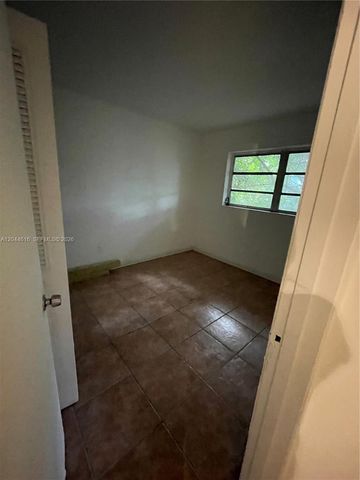 7841 Dunham Boulevard 6, Miami, FL 33138