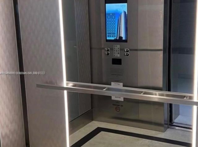 20379 W Country Club Dr 1038, Aventura, FL 33180