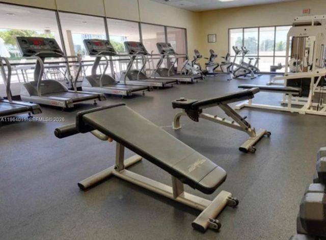 20379 W Country Club Dr 1038, Aventura, FL 33180