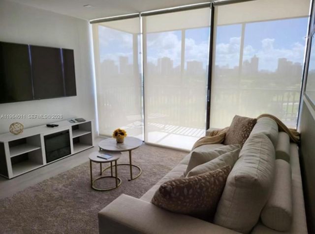 20379 W Country Club Dr 1038, Aventura, FL 33180