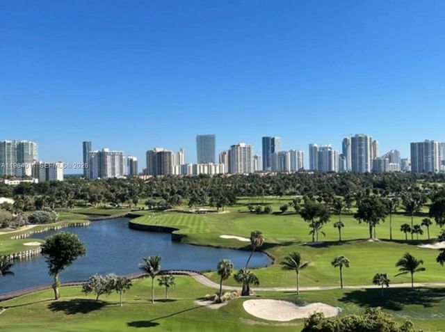 20379 W Country Club Dr 1038, Aventura, FL 33180