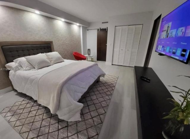 20379 W Country Club Dr 1038, Aventura, FL 33180